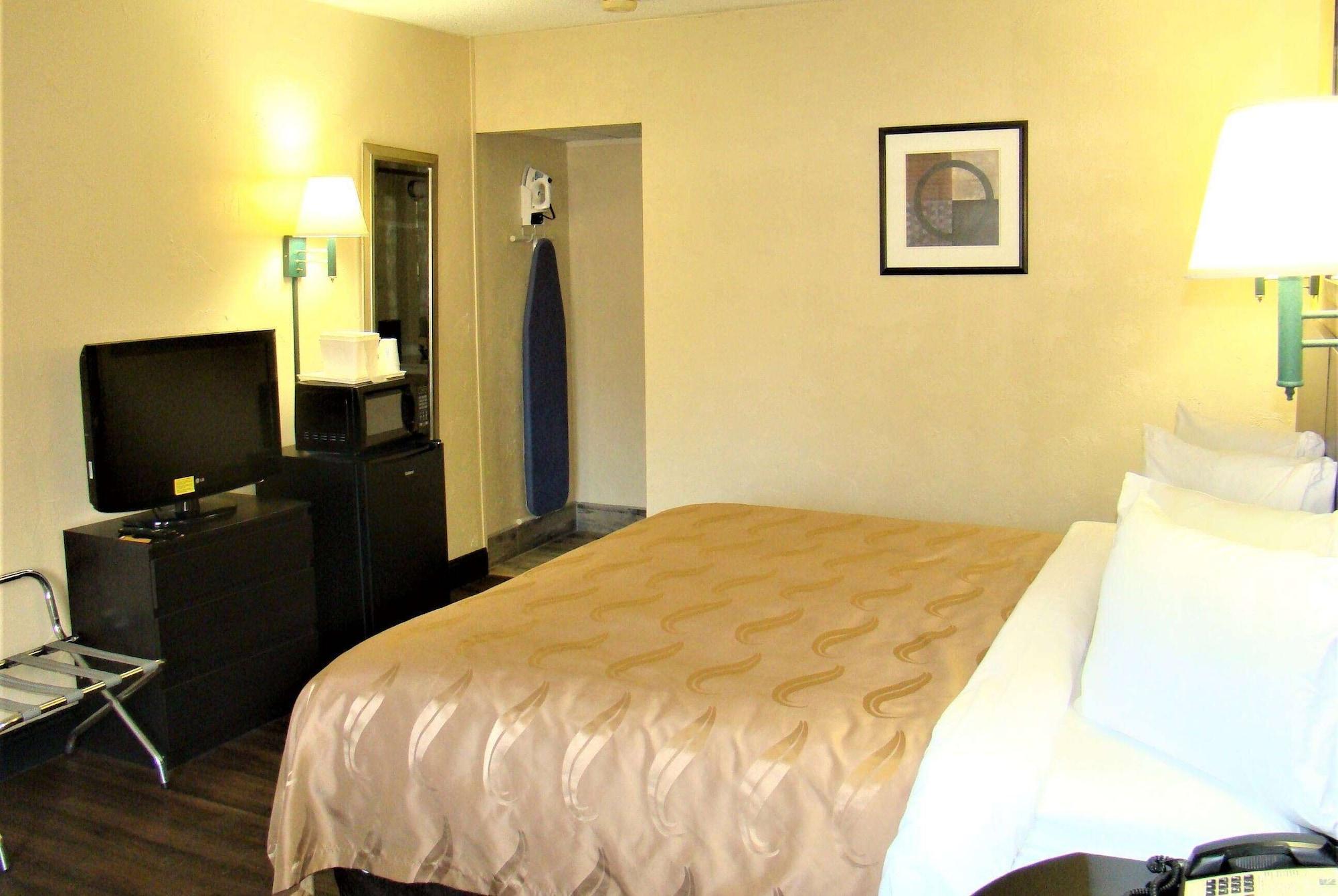 Baymont By Wyndham Front Royal Near Shenandoah National Park Hotel Buitenkant foto