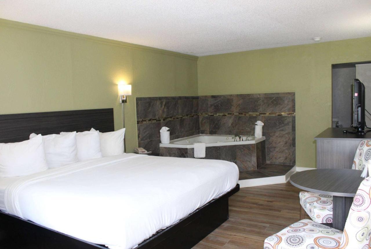 Baymont By Wyndham Front Royal Near Shenandoah National Park Hotel Buitenkant foto