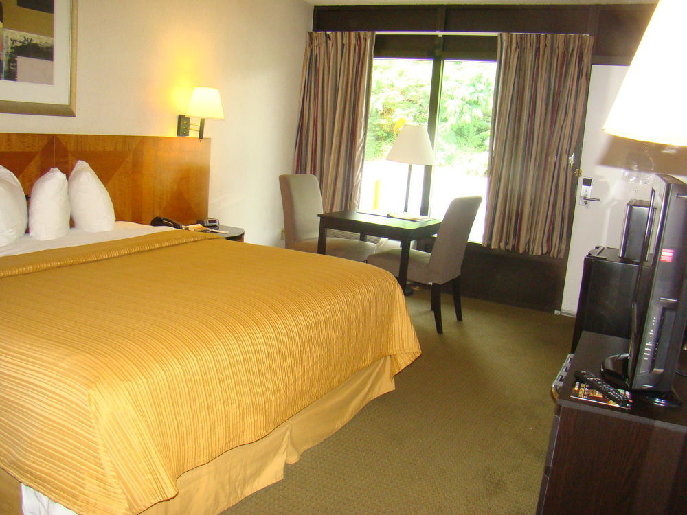 Baymont By Wyndham Front Royal Near Shenandoah National Park Hotel Buitenkant foto